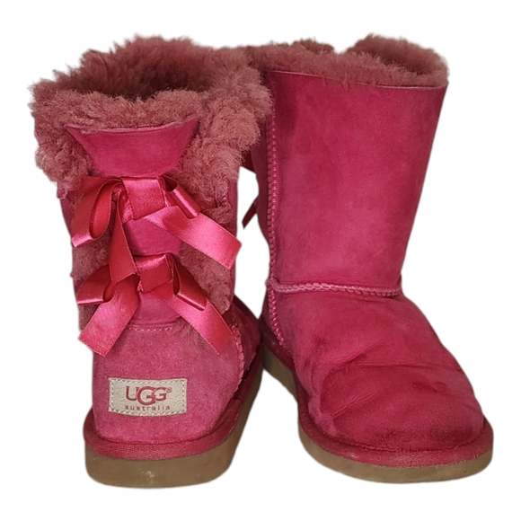 UGG Kids Bailey Bow II hot pink size 4 Big Kid‎ - Picture 1 of 8
